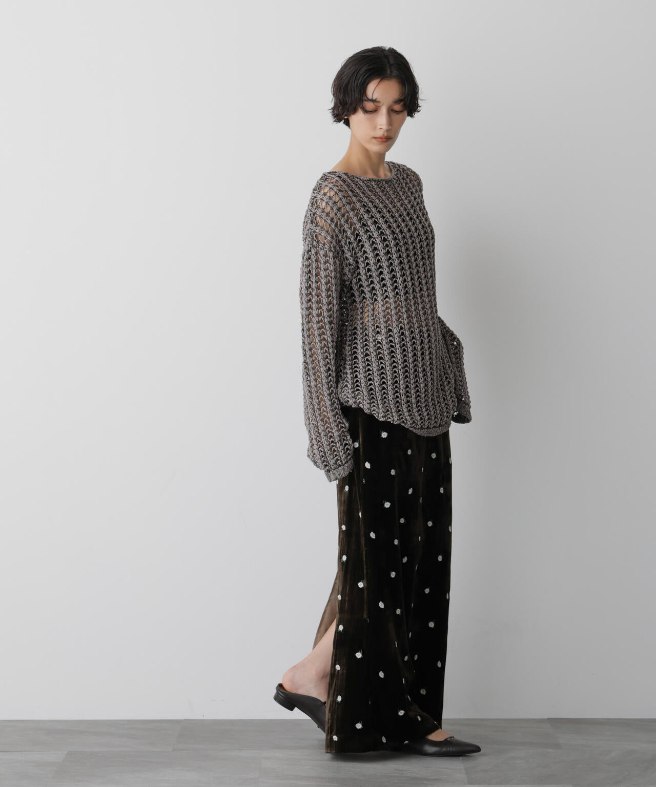 「STEVELOUR」シャイニーレースニットトップス