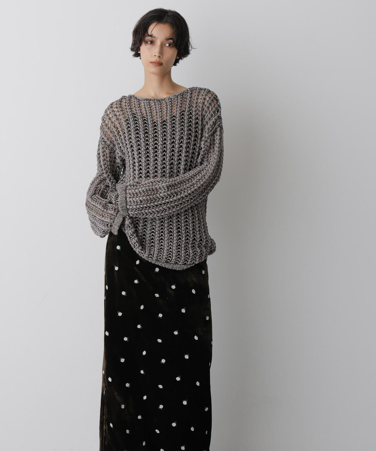 「STEVELOUR」シャイニーレースニットトップス