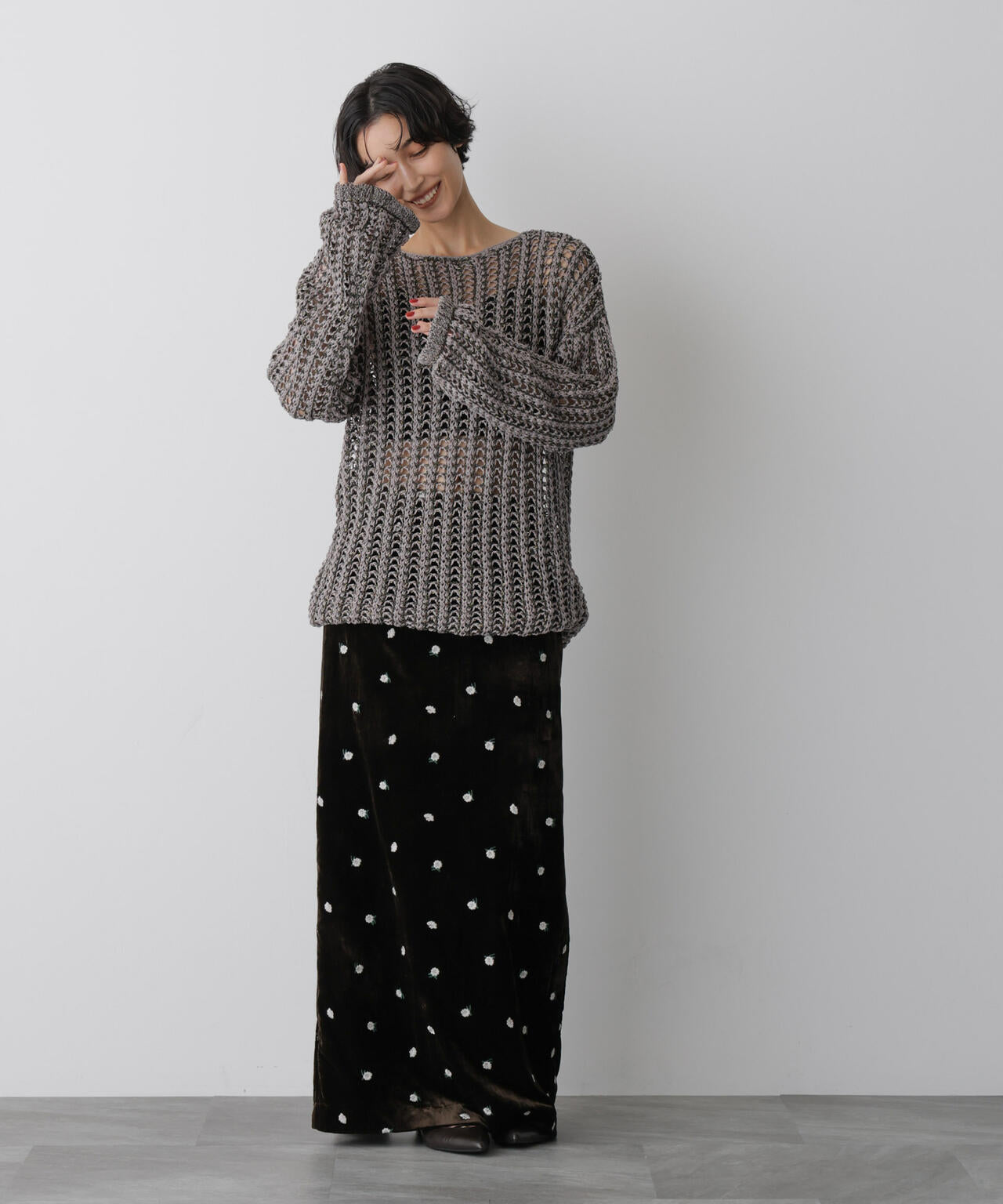 「STEVELOUR」シャイニーレースニットトップス