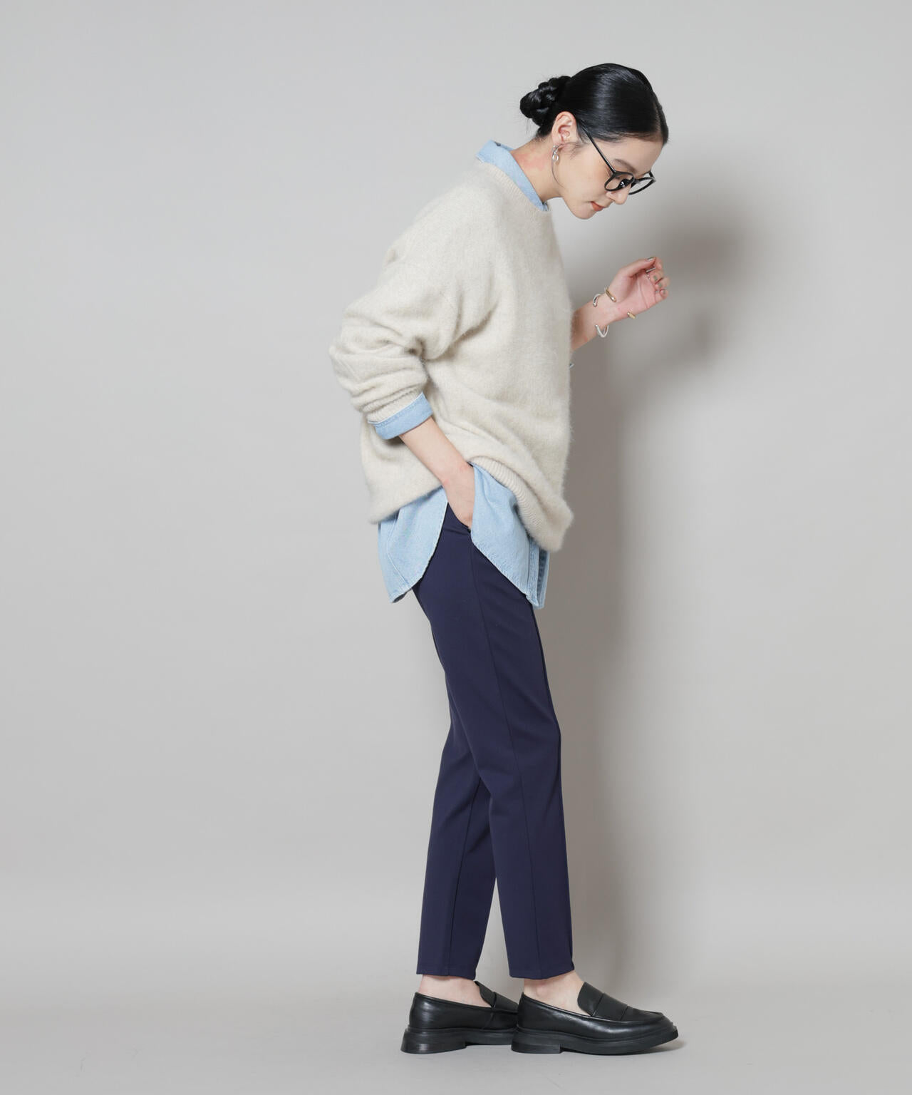 ピンタックポンチスリムパンツ