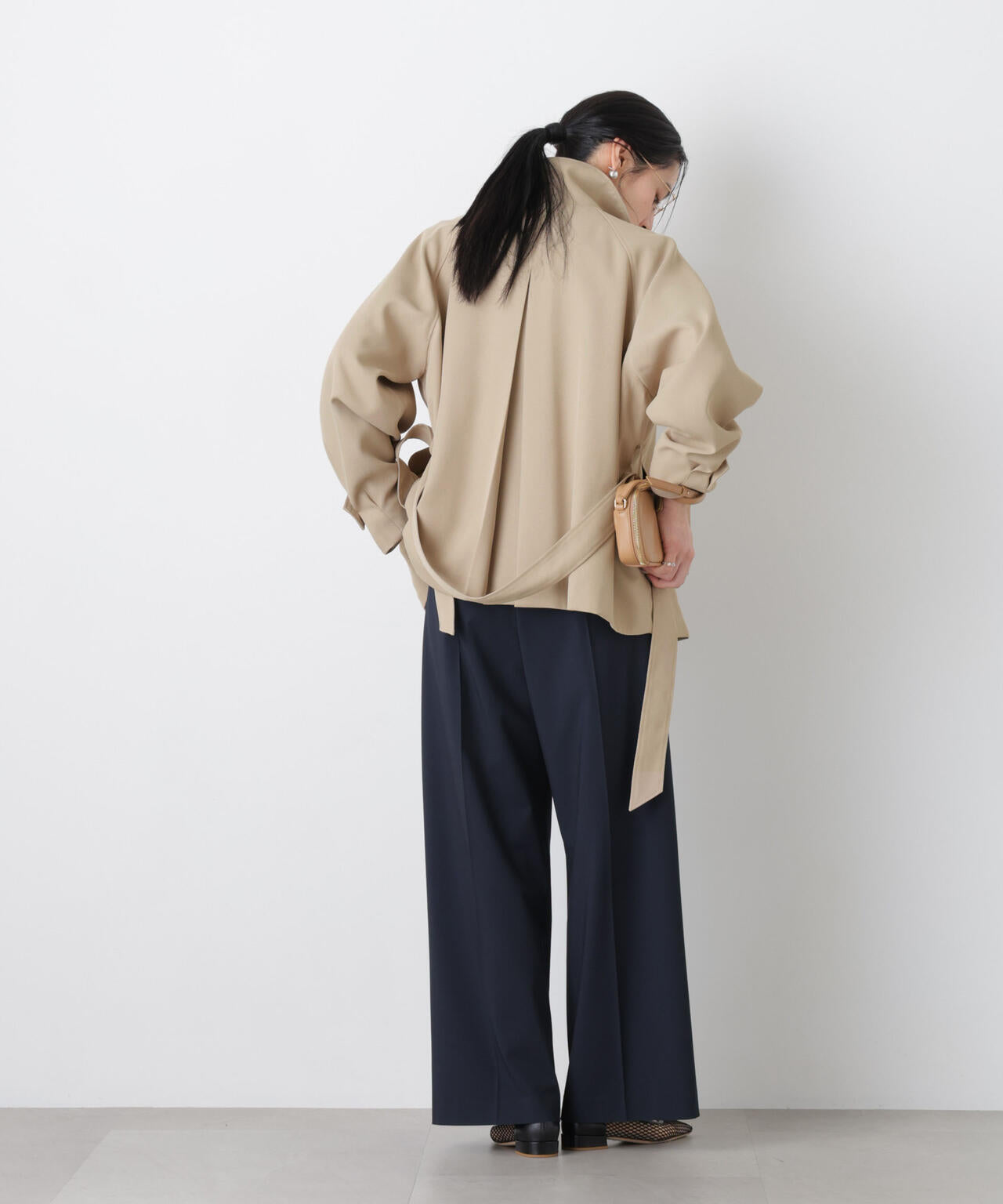 エアリーツイルベルテッドショートコート
