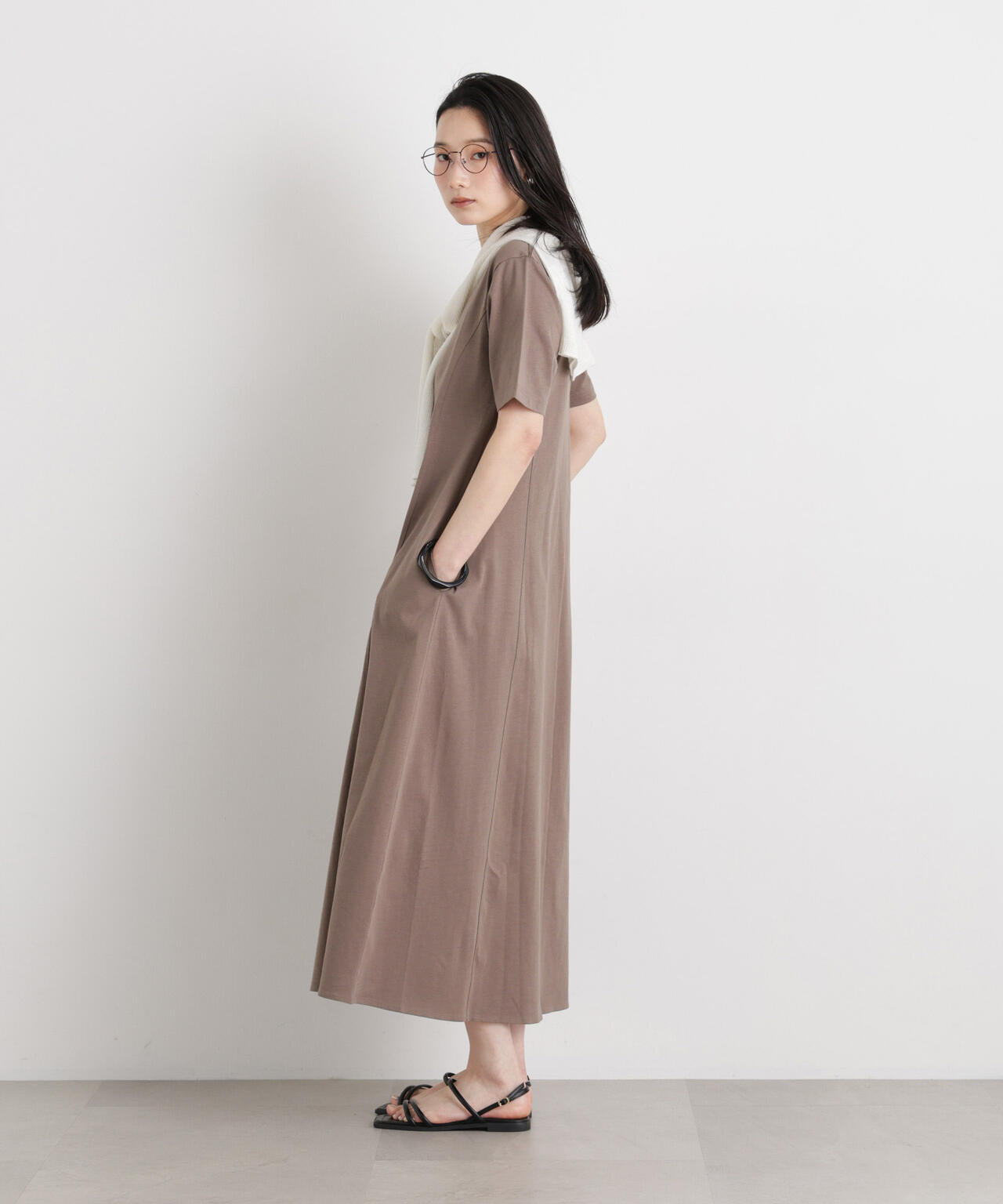 バッククロスフレアワンピース