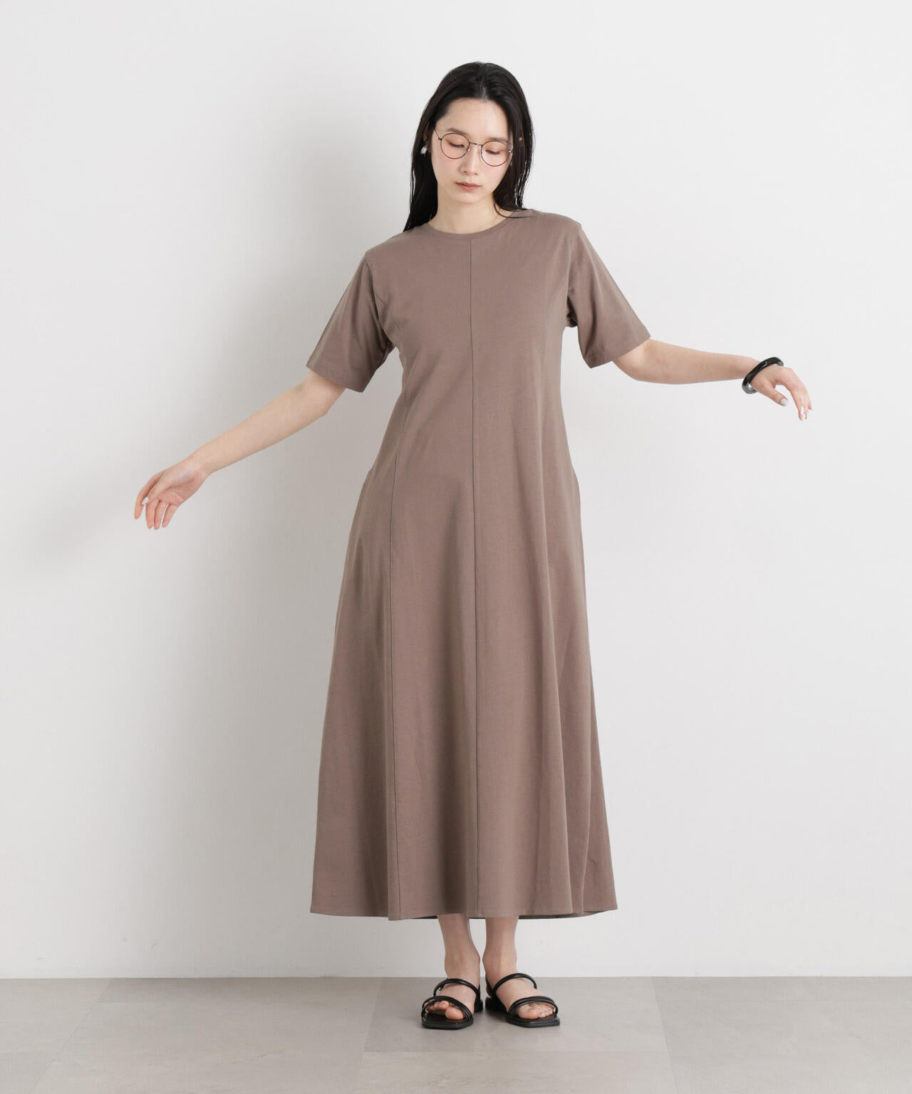 バッククロスフレアワンピース