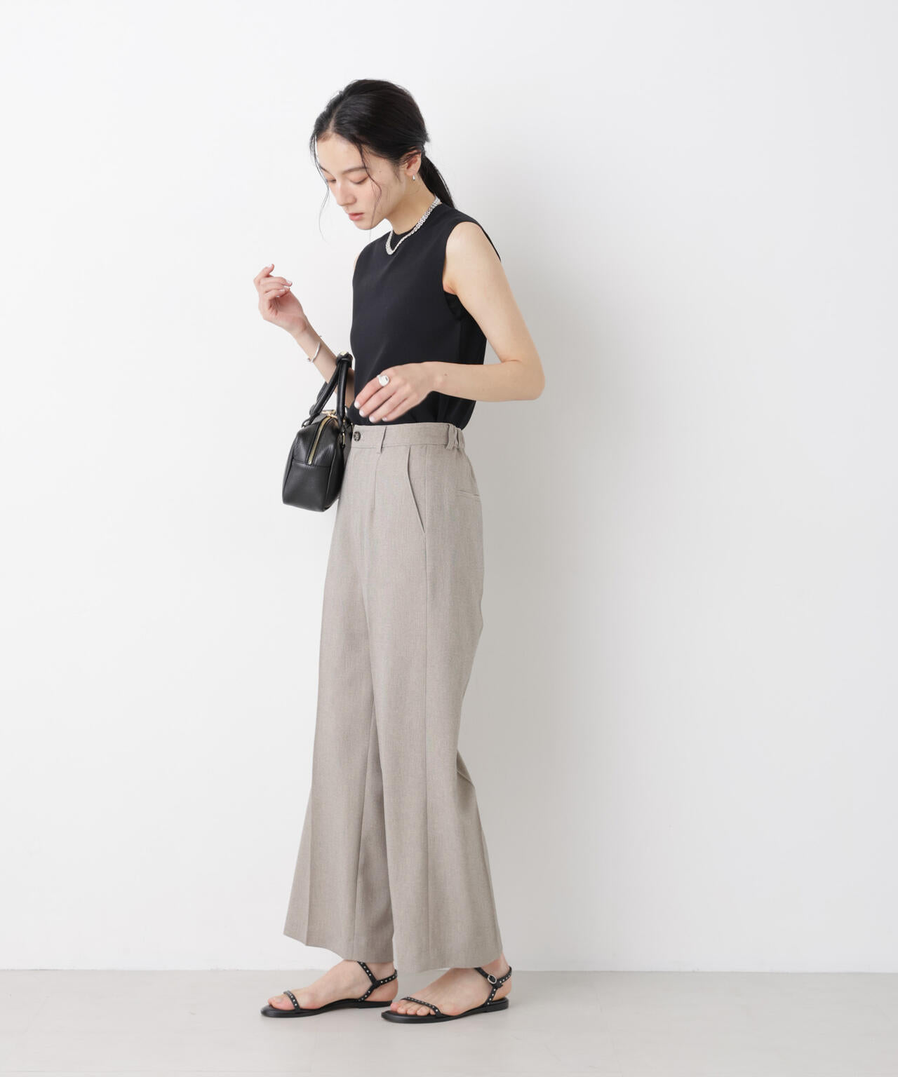 SUMMER VEIL KNIT 総針ノースリーブニット
