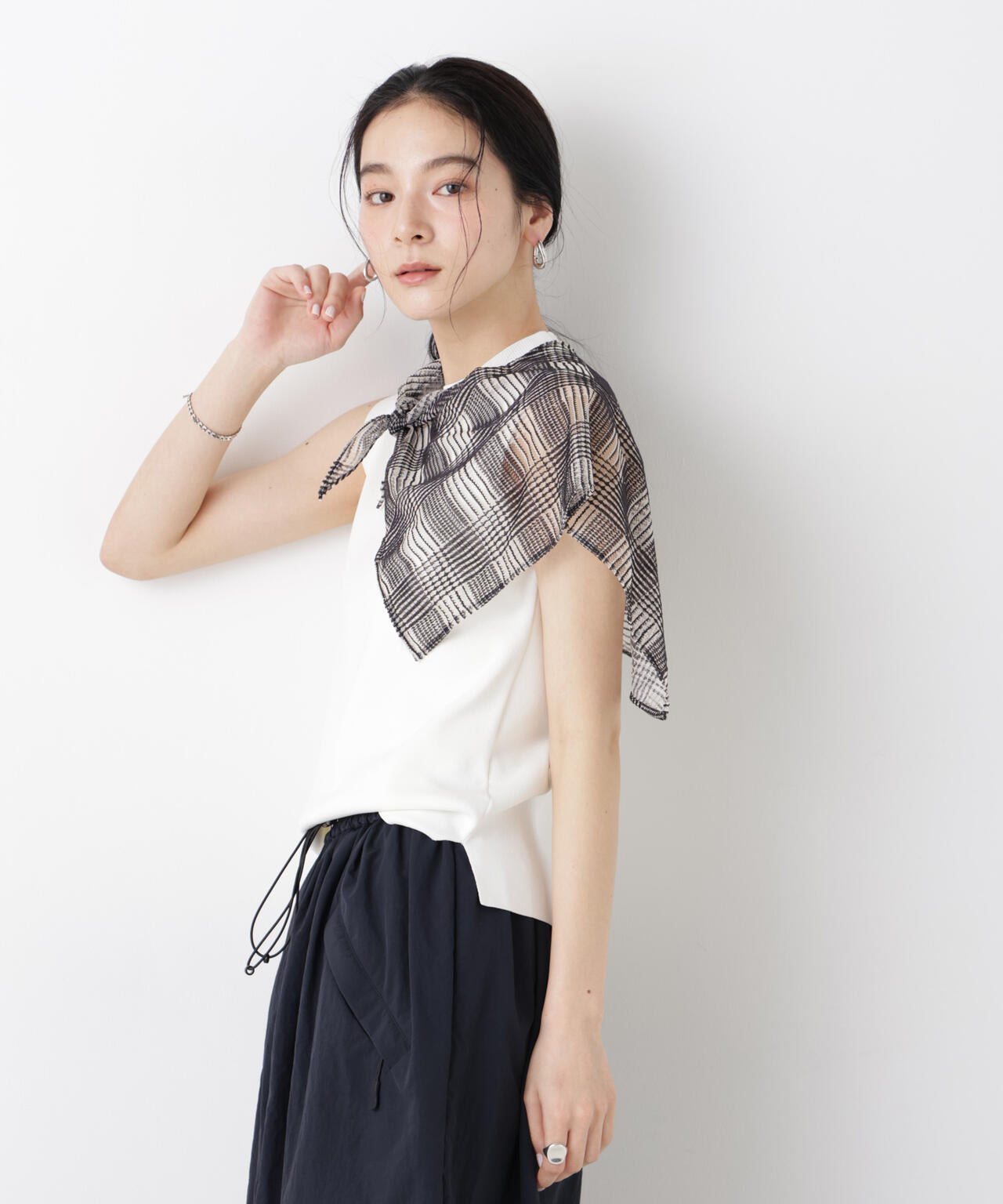 SUMMER VEIL KNIT 総針ノースリーブニット