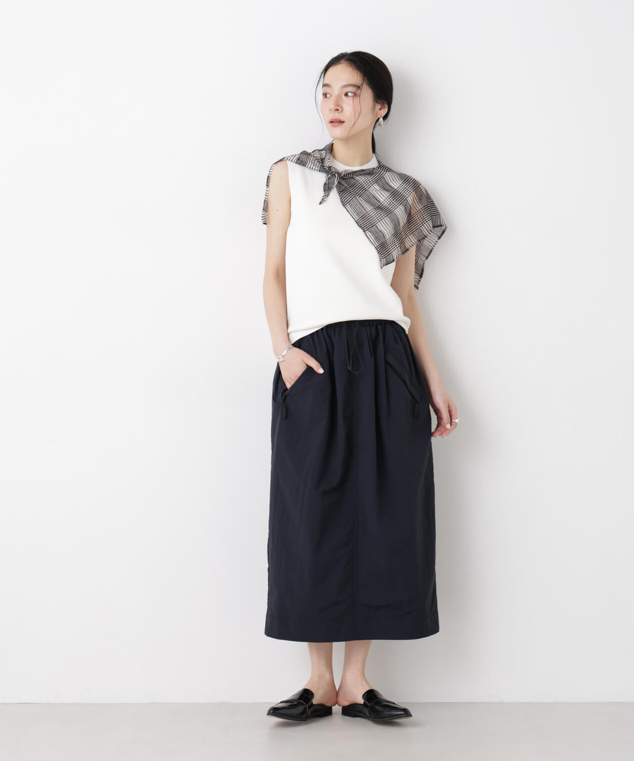 SUMMER VEIL KNIT 総針ノースリーブニット