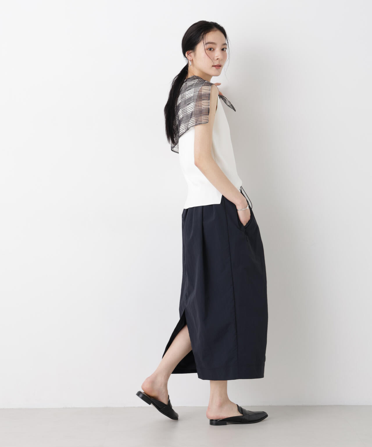 SUMMER VEIL KNIT 総針ノースリーブニット