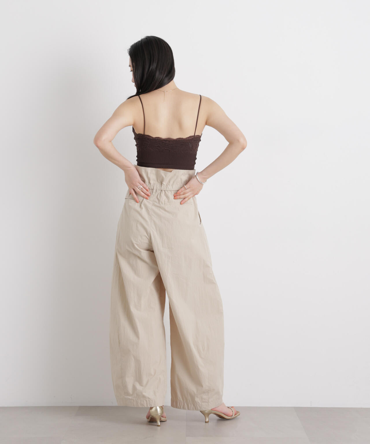 レースジャガードカップ取り外しクロップドキャミソール