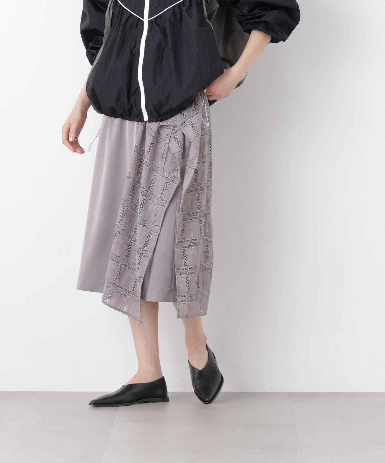 スクエアヘム刺繍レース切り替えスカート