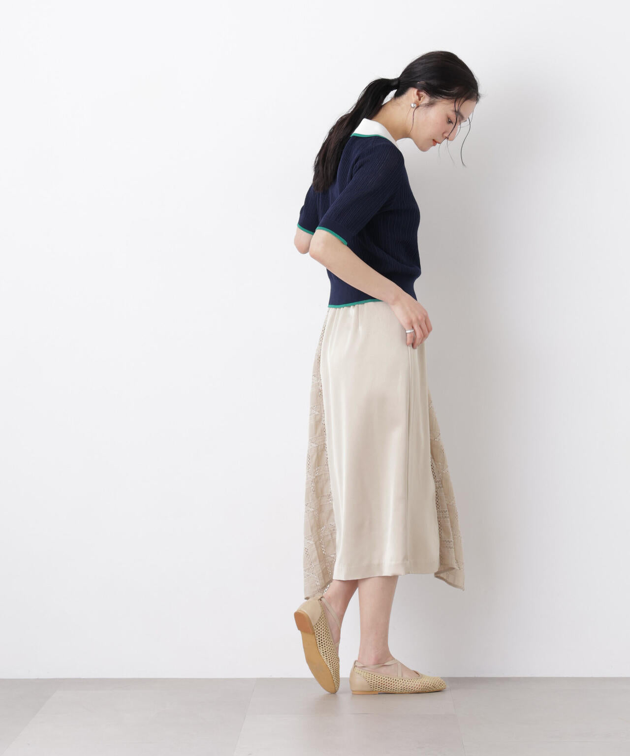 スクエアヘム刺繍レース切り替えスカート