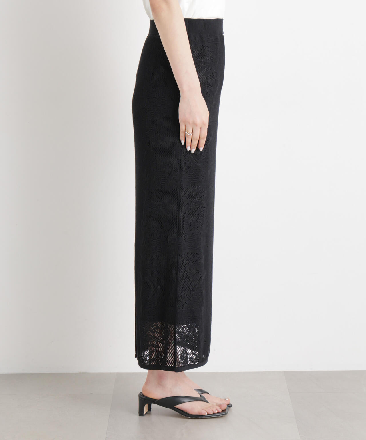 メッシュレースニットスカート