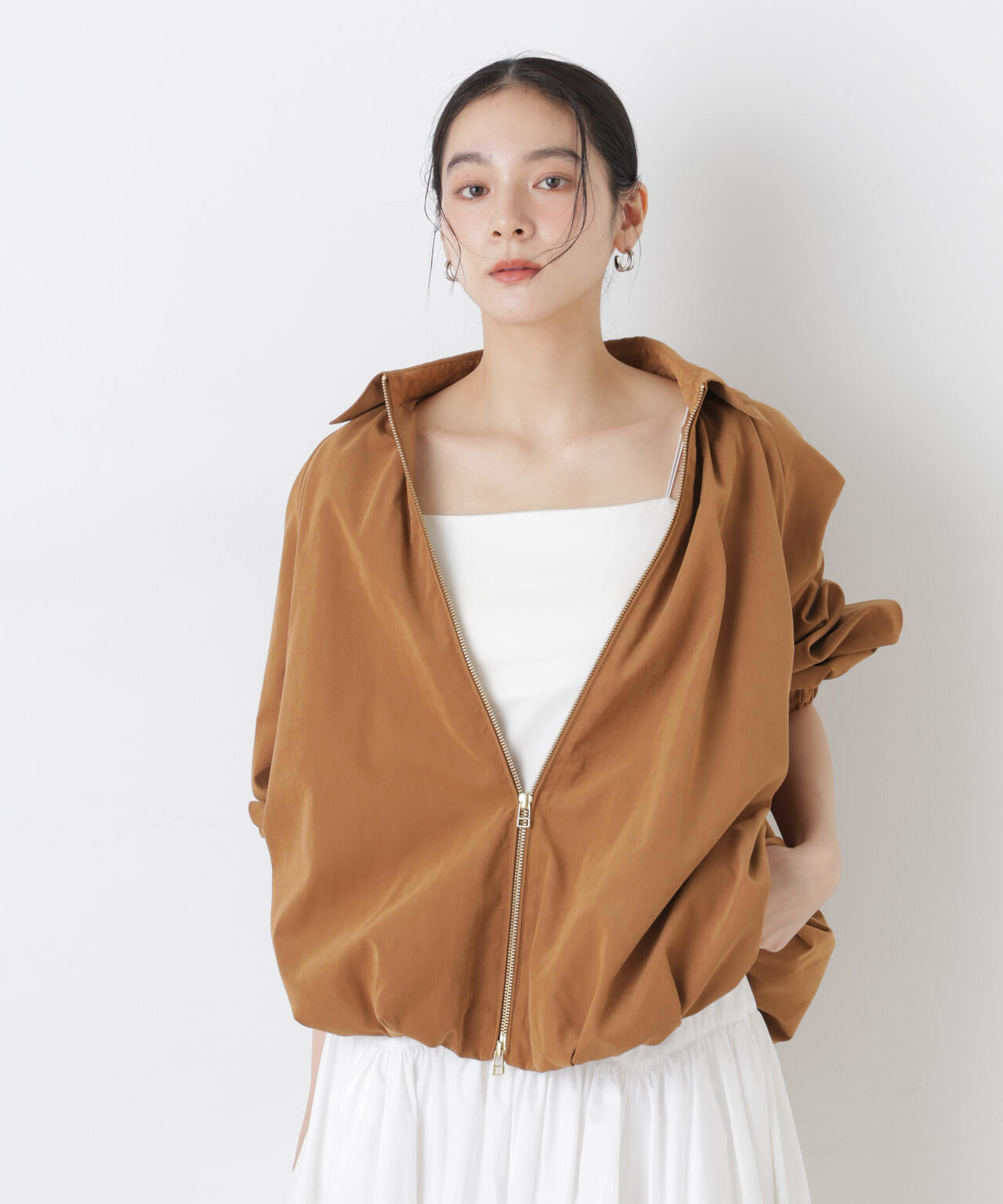 ストレッチポンチカップ付きベアトップキャミソール