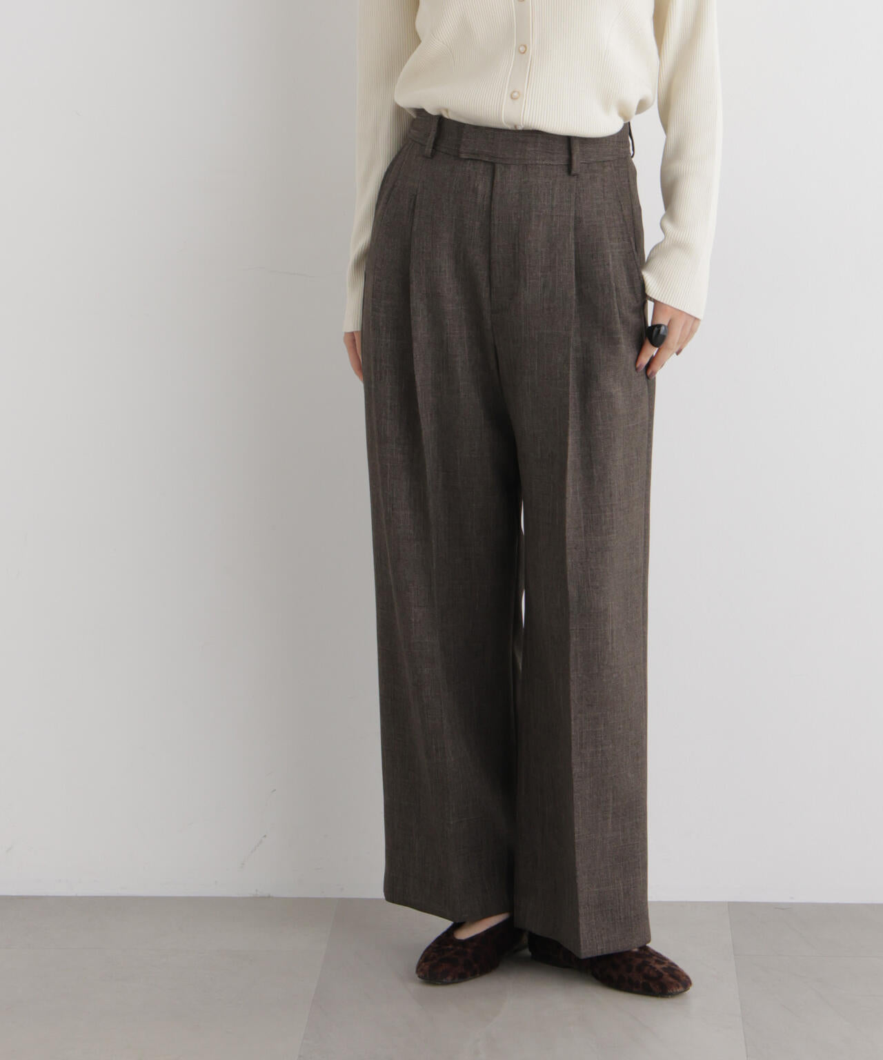 シャンブレーシャークスキンタックセミワイドパンツ(セットアップ可)