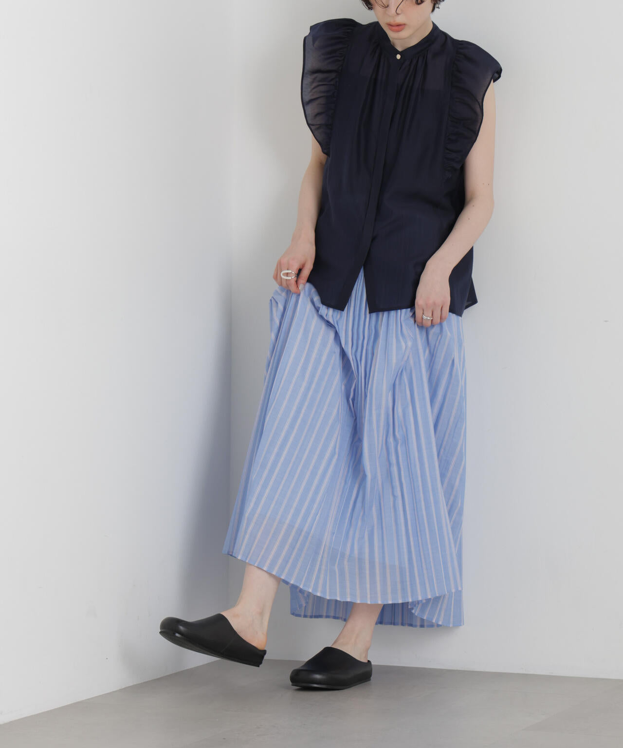 ストライププリーツマキシスカート