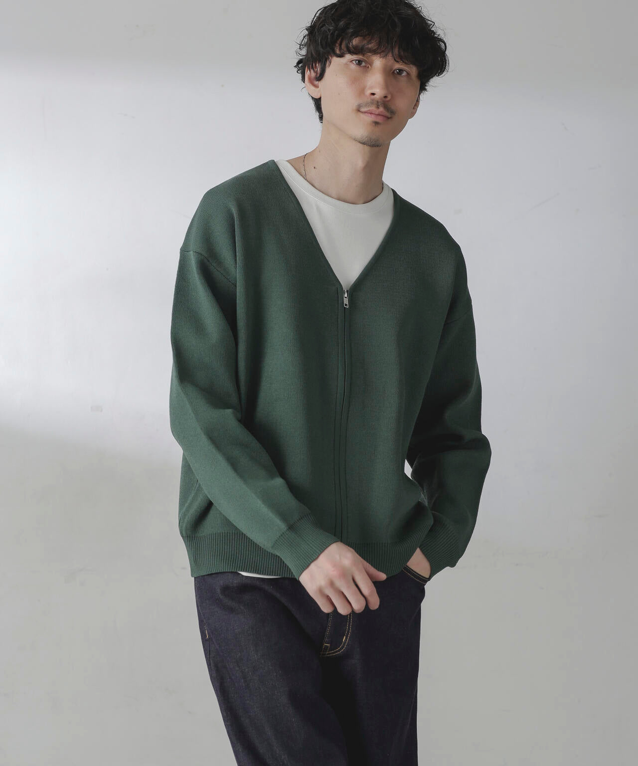 ZIPカーディガン