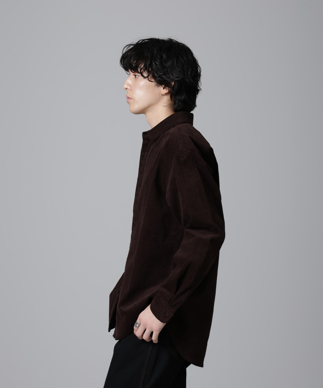 リラックスコーデュロイシャツ