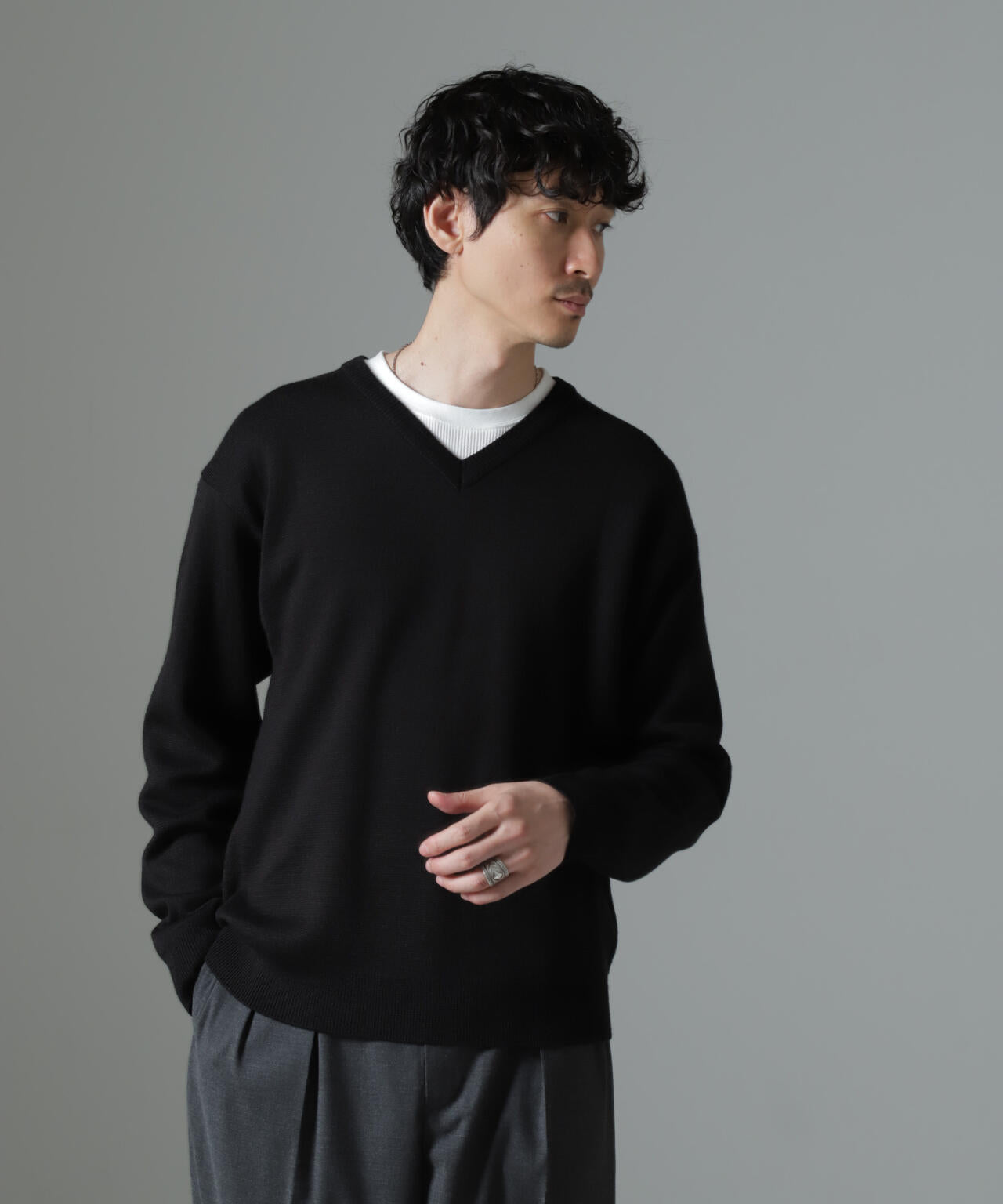 タスマニアミックス ミラノリブリラックスＶネックニット