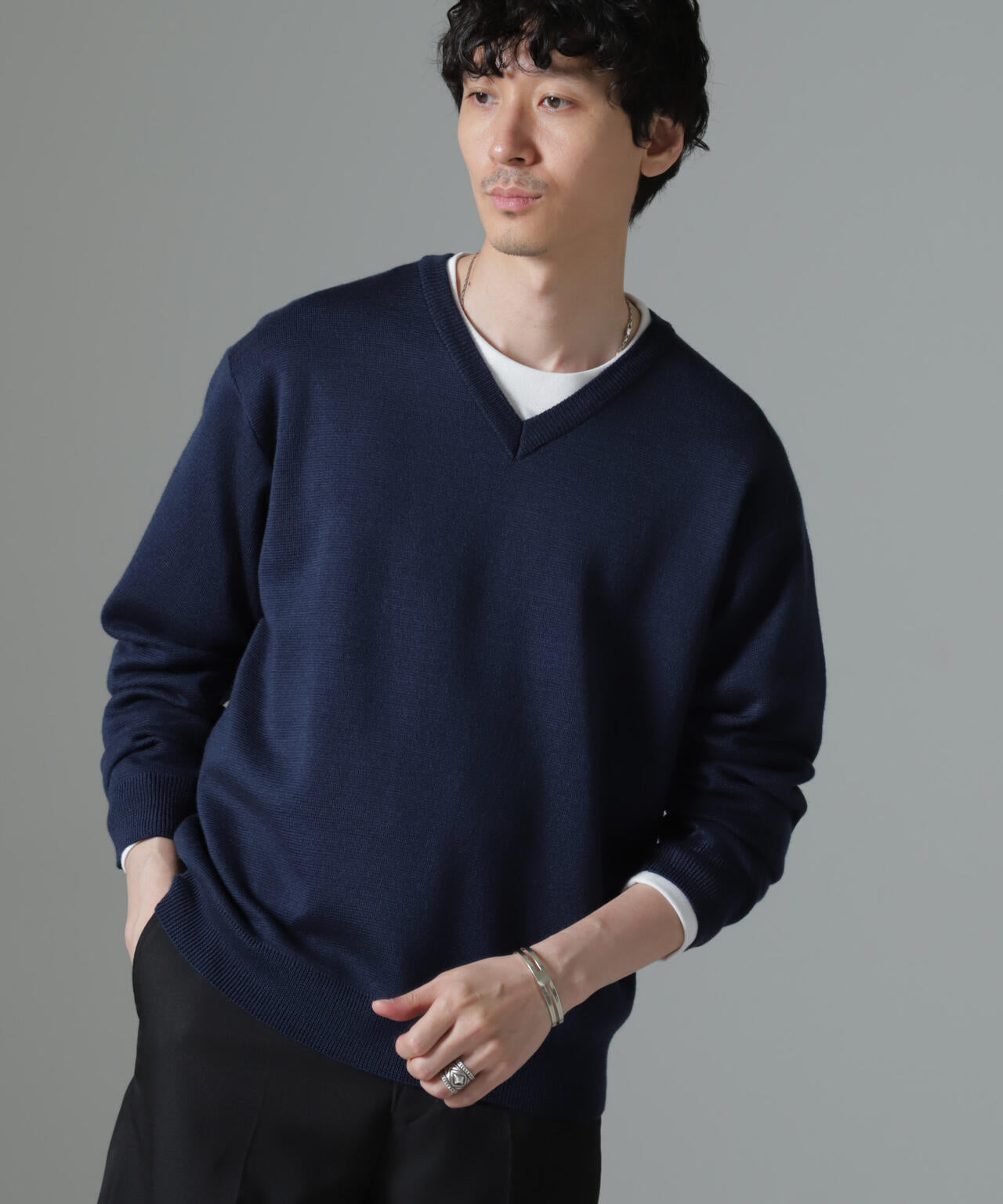 タスマニアミックス ミラノリブリラックスＶネックニット