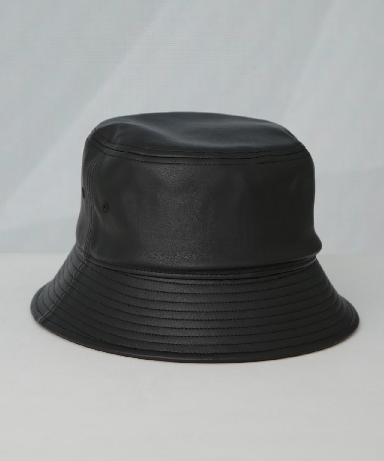 Lee/LE BUCKET FAUX LEATHER