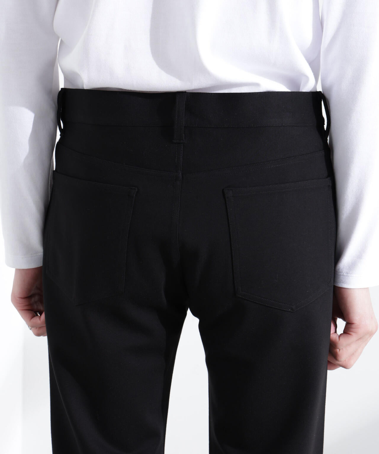 5P テーパードパンツ