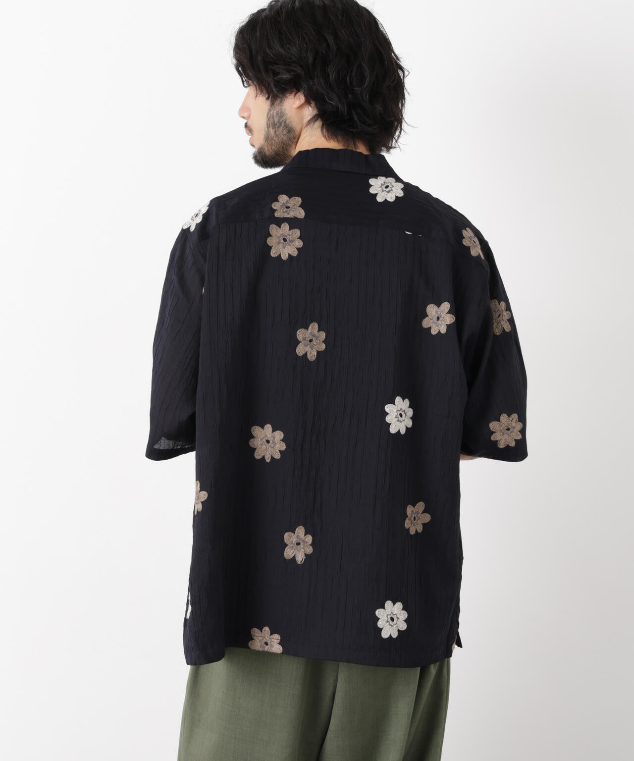 フラワー刺繍シャツ 半袖