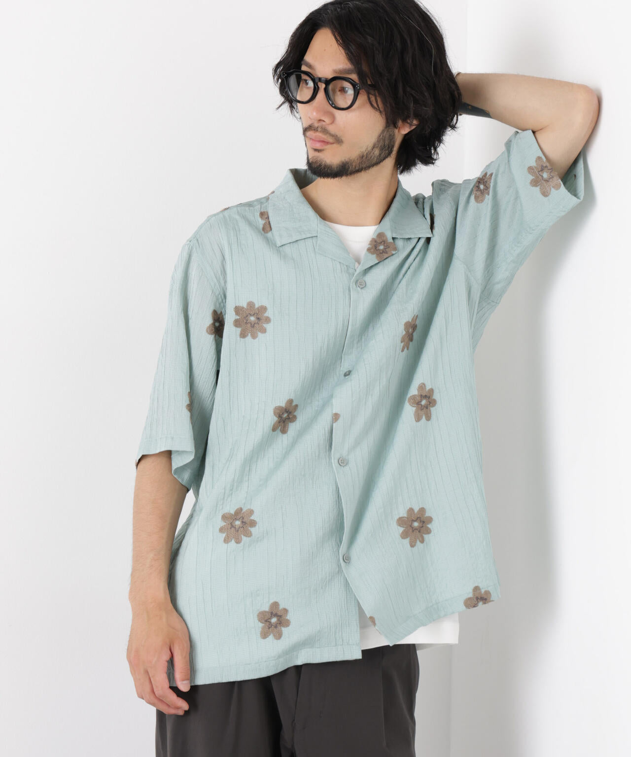 フラワー刺繍シャツ 半袖