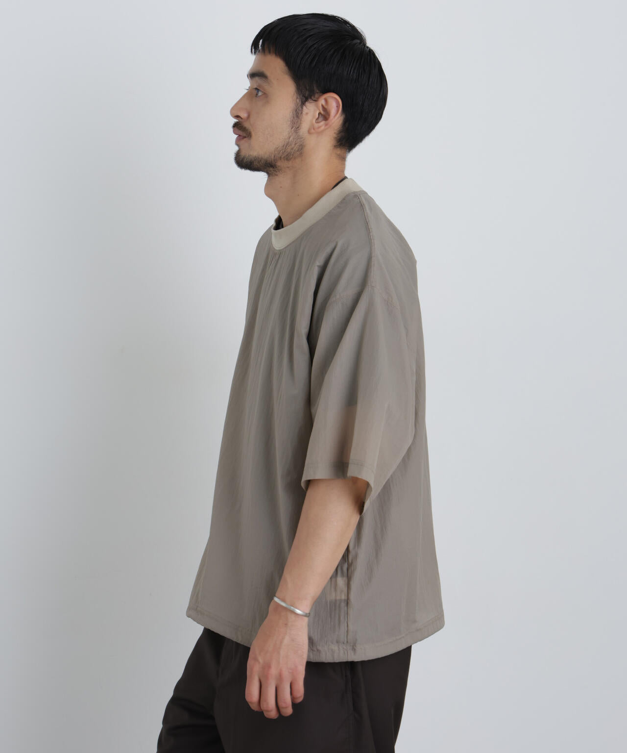 180cm　B:89 W:70 H:91 着用サイズ：L
