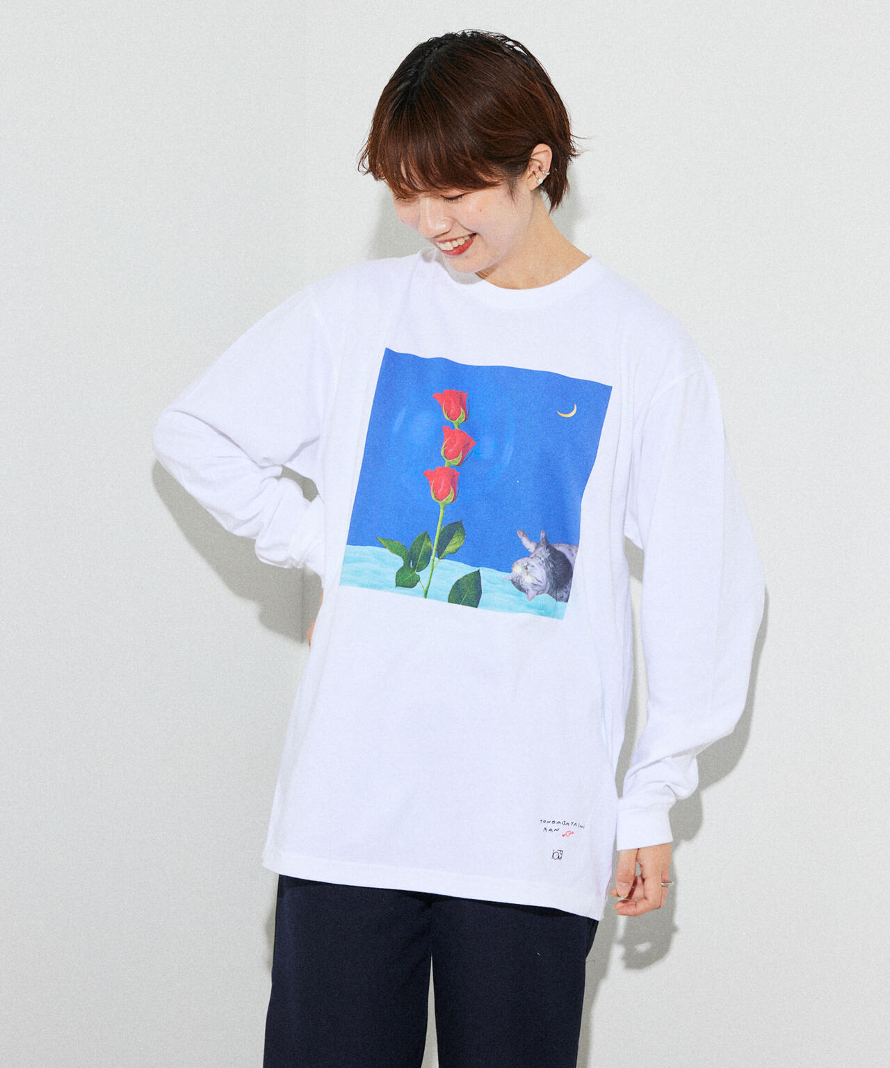 「とんだ林蘭×ＮＡＮＯ　ｕｎｉｖｅｒｓｅ」　ロングＴシャツ
