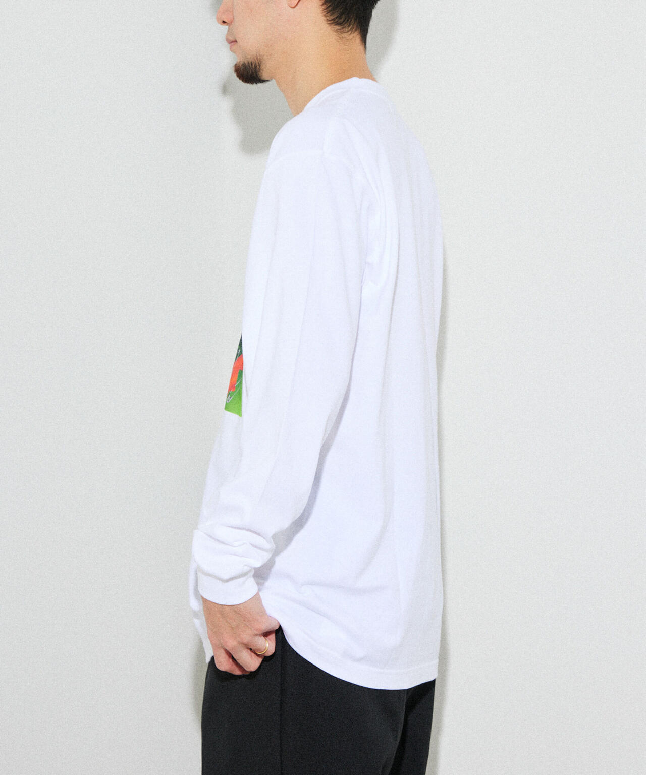 「とんだ林蘭×ＮＡＮＯ　ｕｎｉｖｅｒｓｅ」　ロングＴシャツ