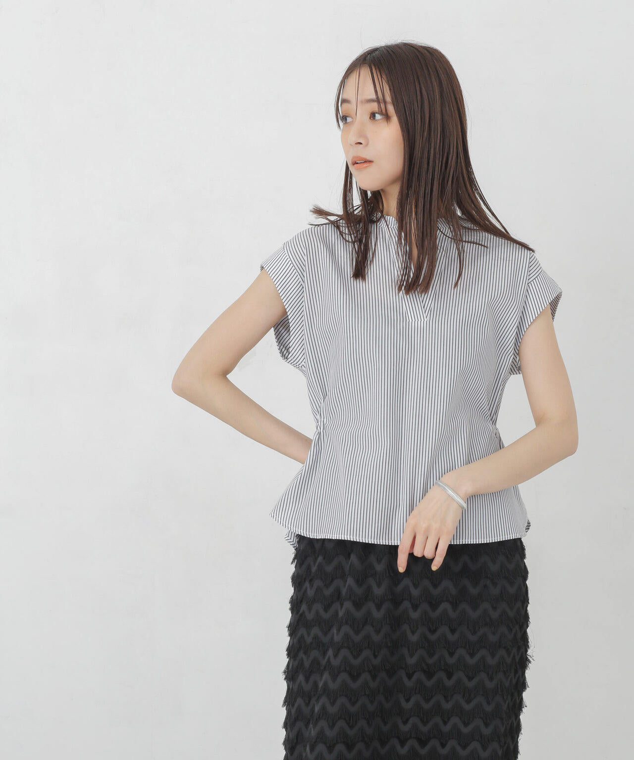 バックドロストスキッパーブラウス
