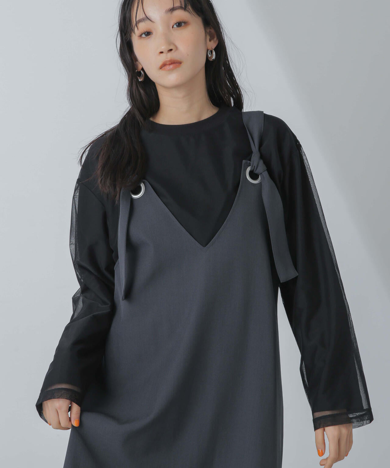 チュールレイヤードロングスリーブTシャツ