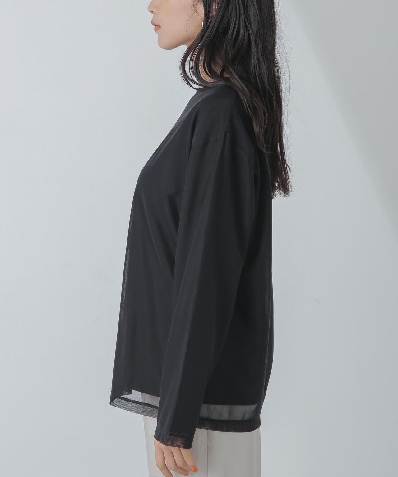 チュールレイヤードロングスリーブTシャツ