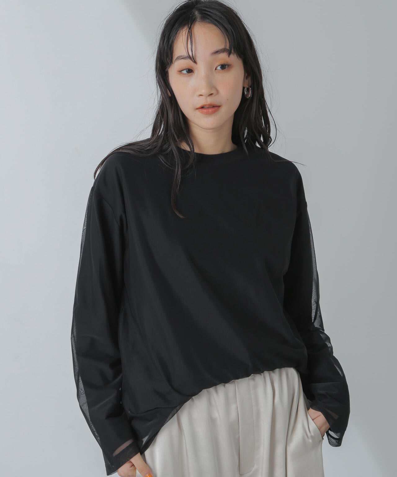 チュールレイヤードロングスリーブTシャツ