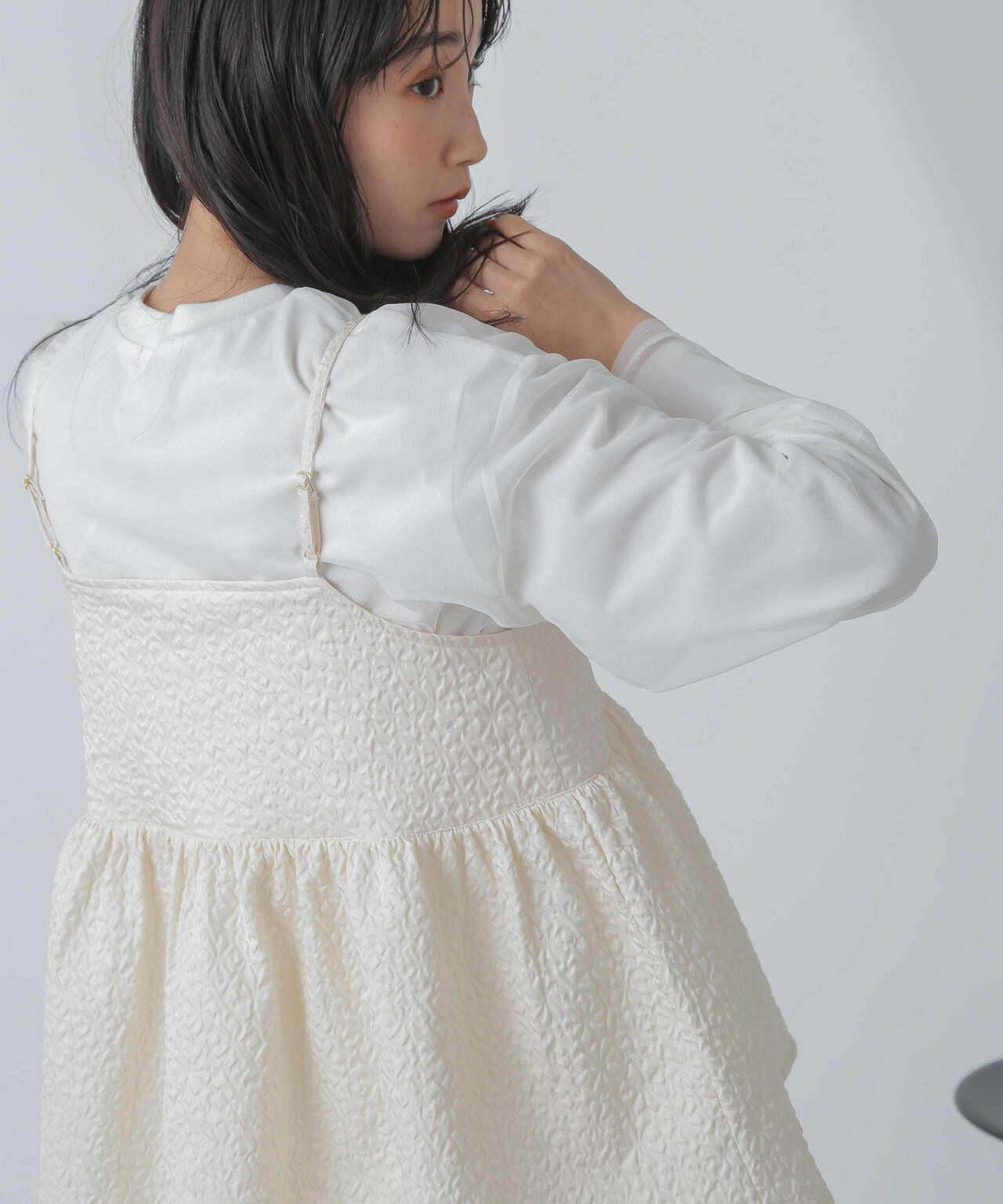 チュールレイヤードロングスリーブTシャツ