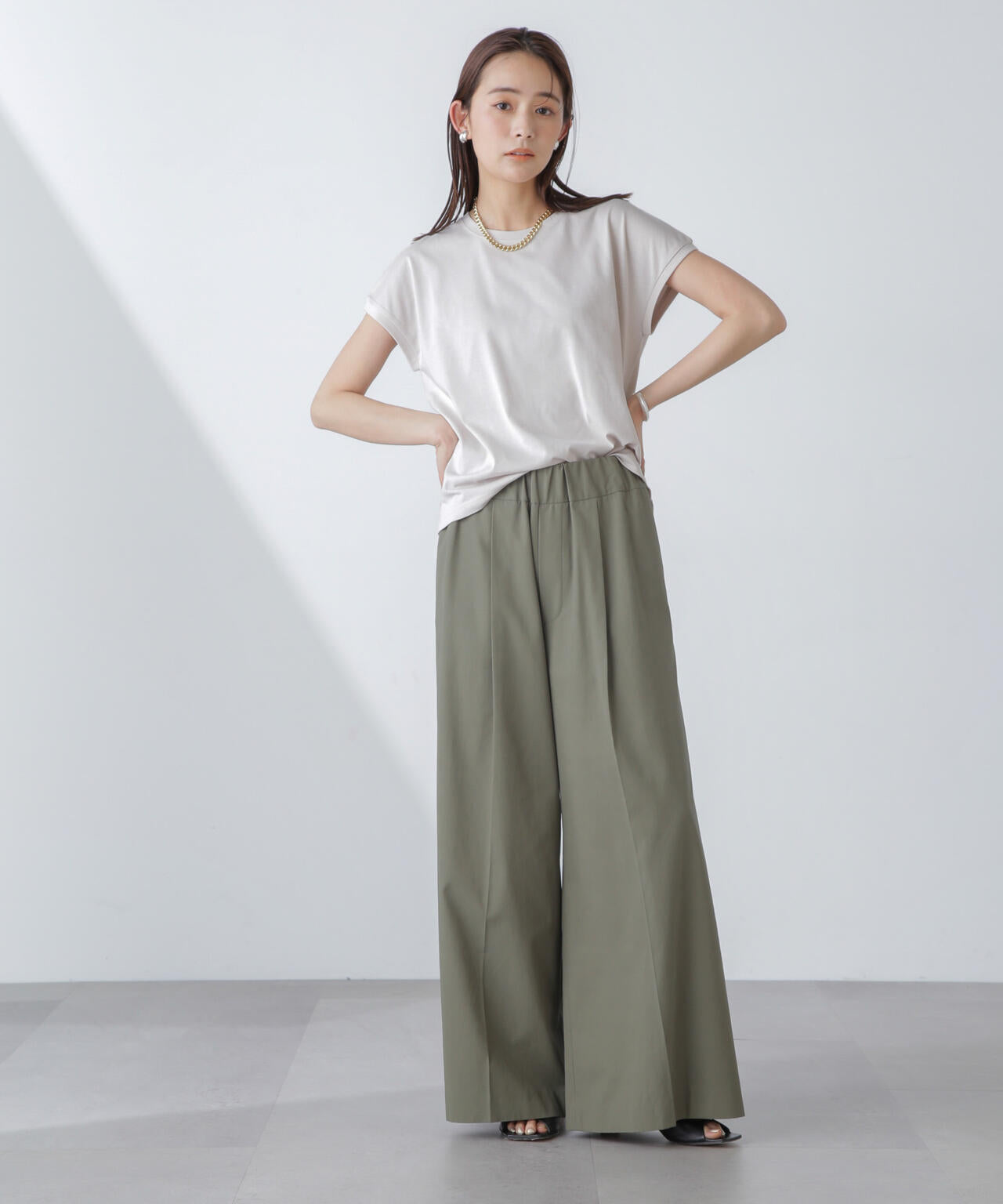 汗染み防止加工接触冷感フレンチスリーブTシャツ