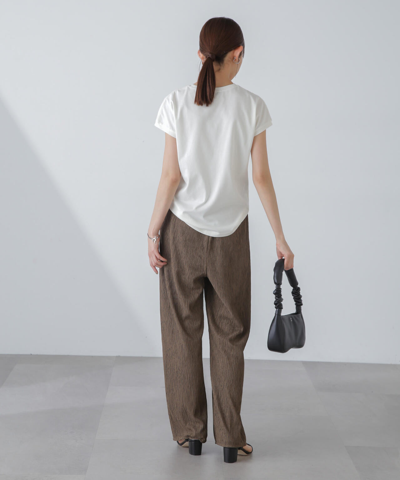 汗染み防止加工接触冷感フレンチスリーブTシャツ