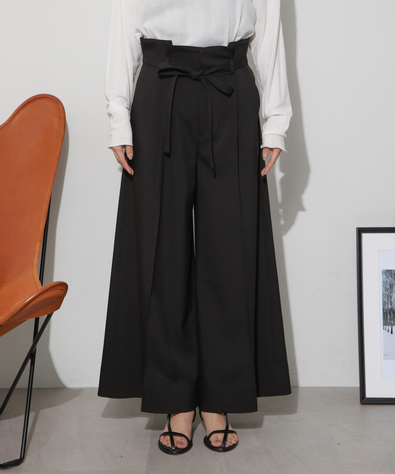 ベルト付きハイウエストワイドパンツ