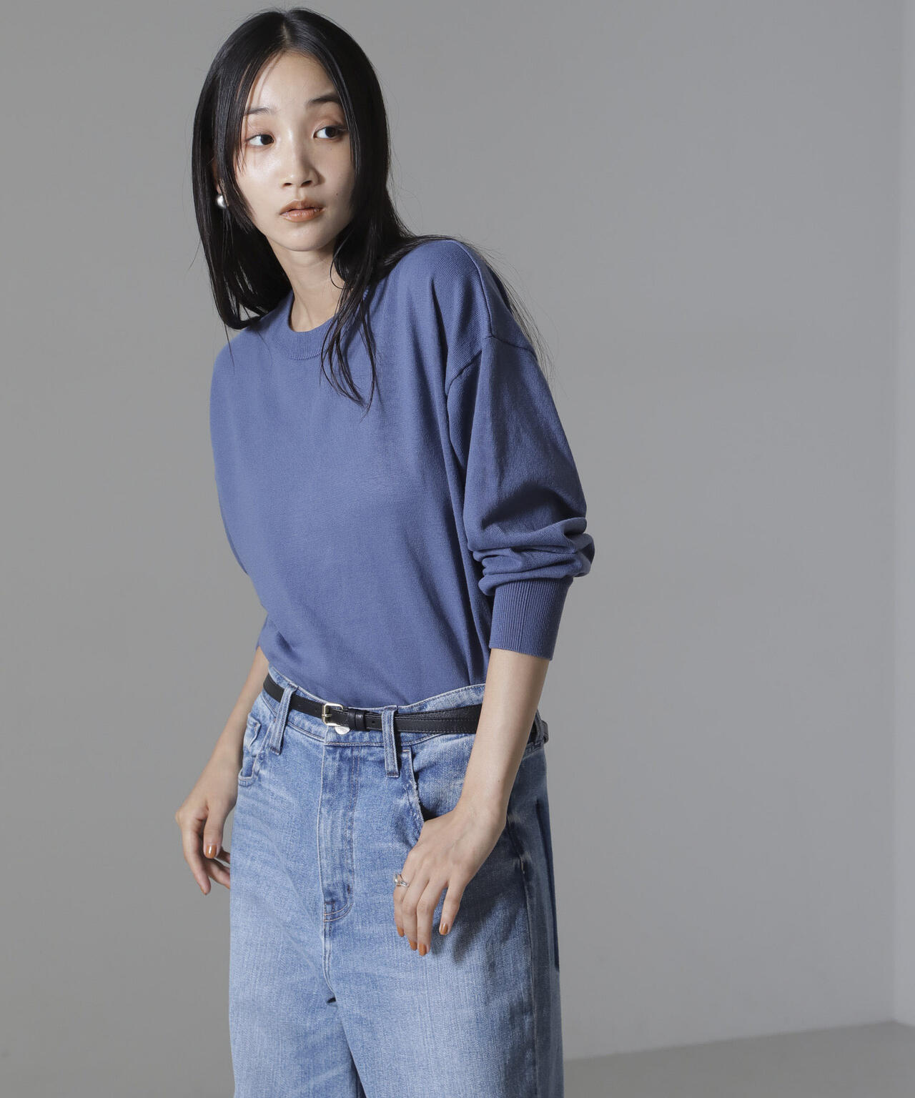 二重臼クルーネックプルオーバーニット