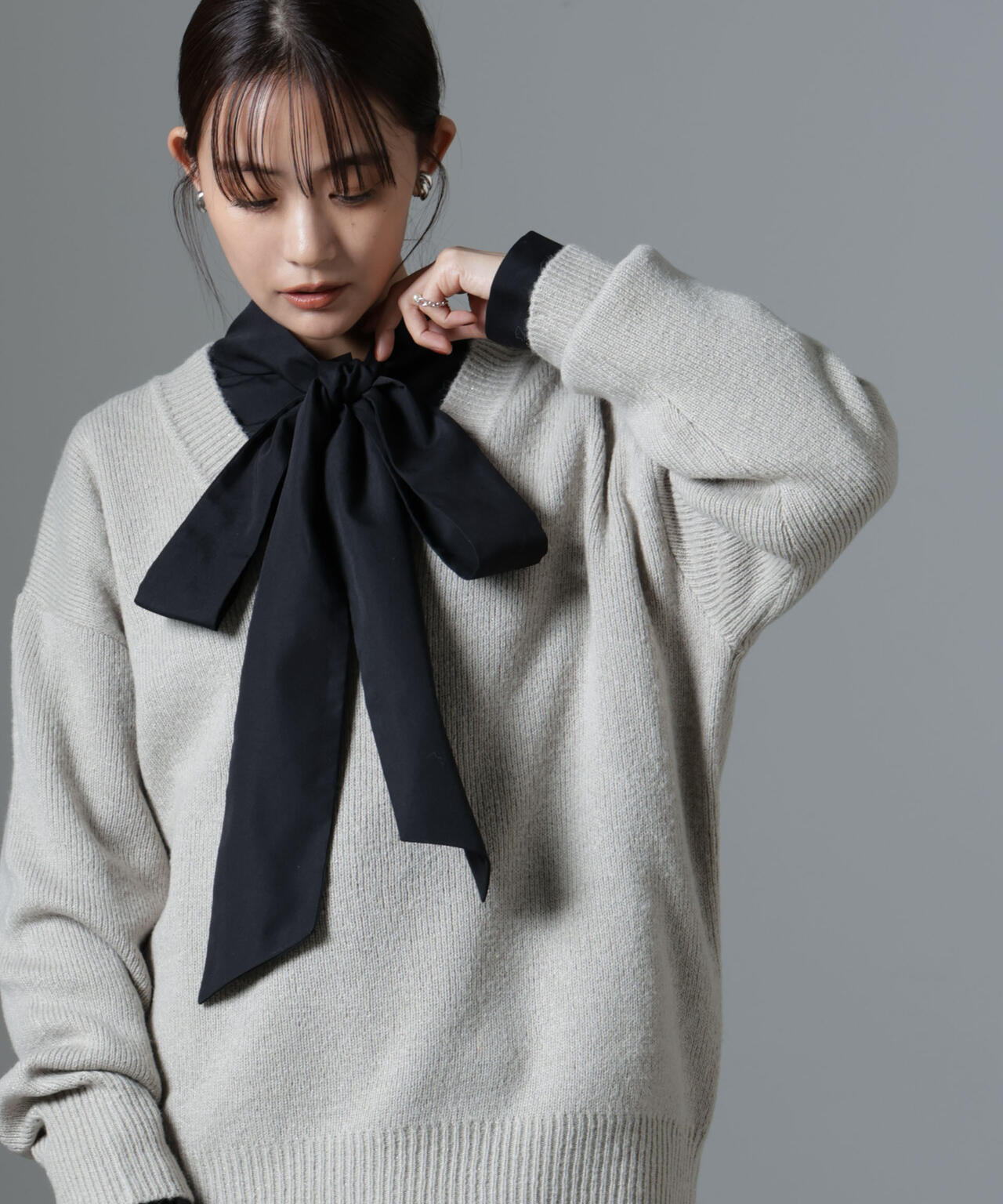 ラメ混Vネックルーズシルエットニット
