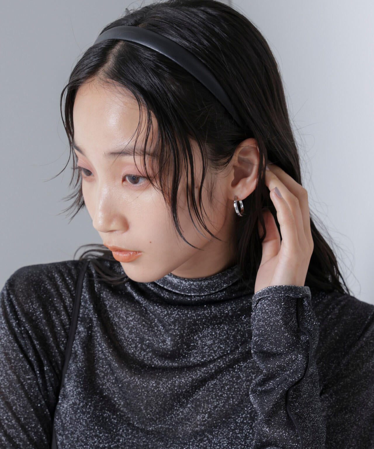 フェイクレザーカチューシャ
