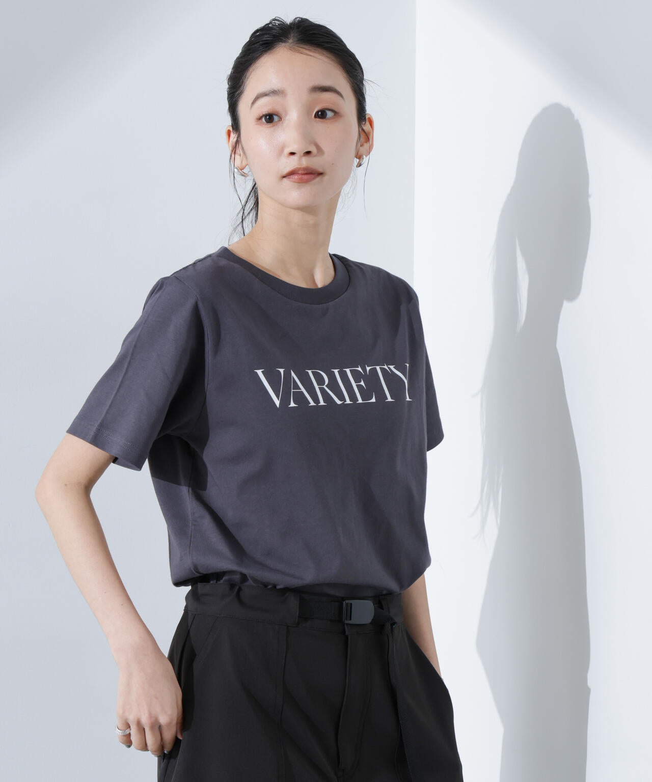 ロゴプリントTシャツ
