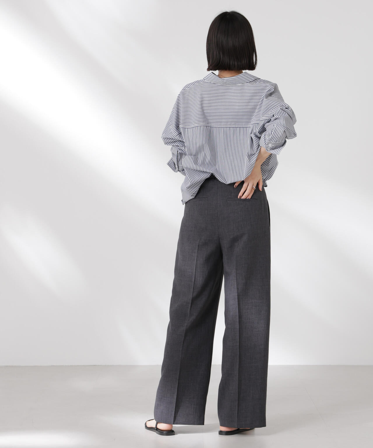 リネンライクセンタープレスタックパンツ(セットアップ可)