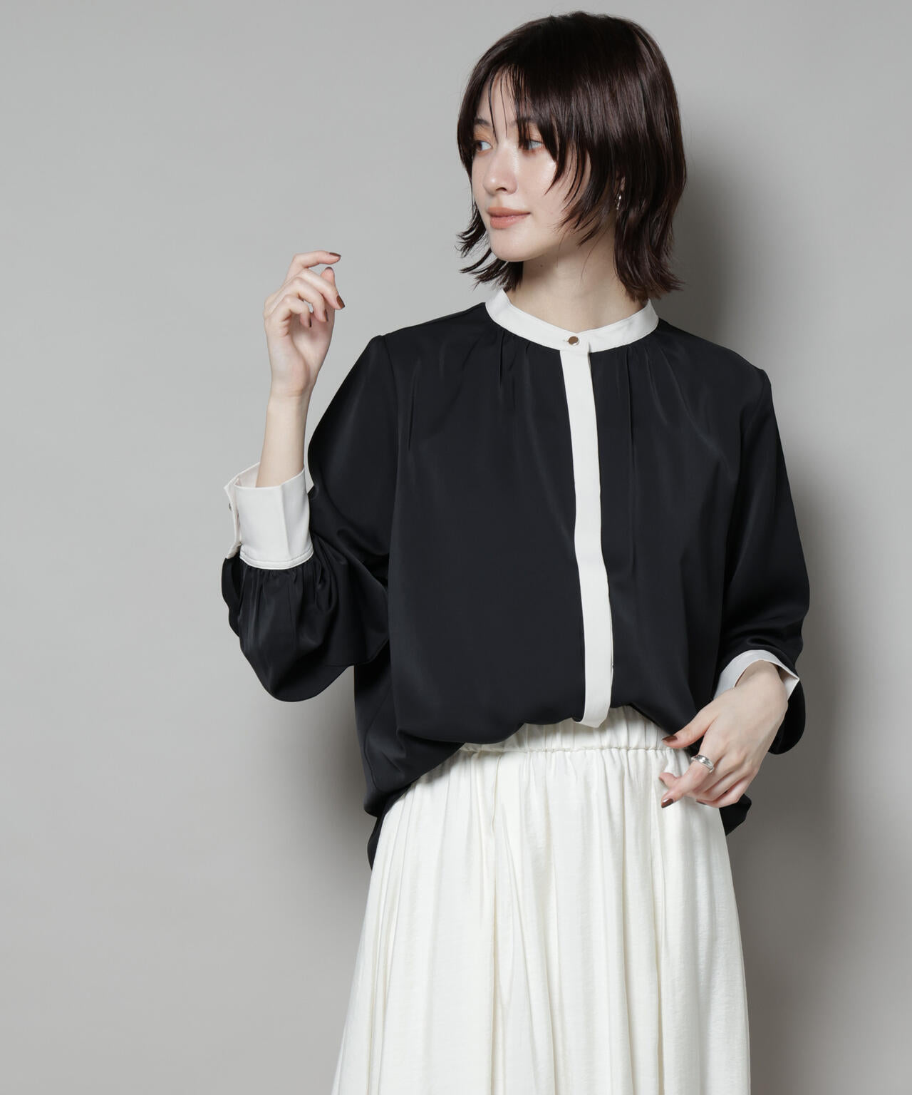 バイカラーデザインブラウス
