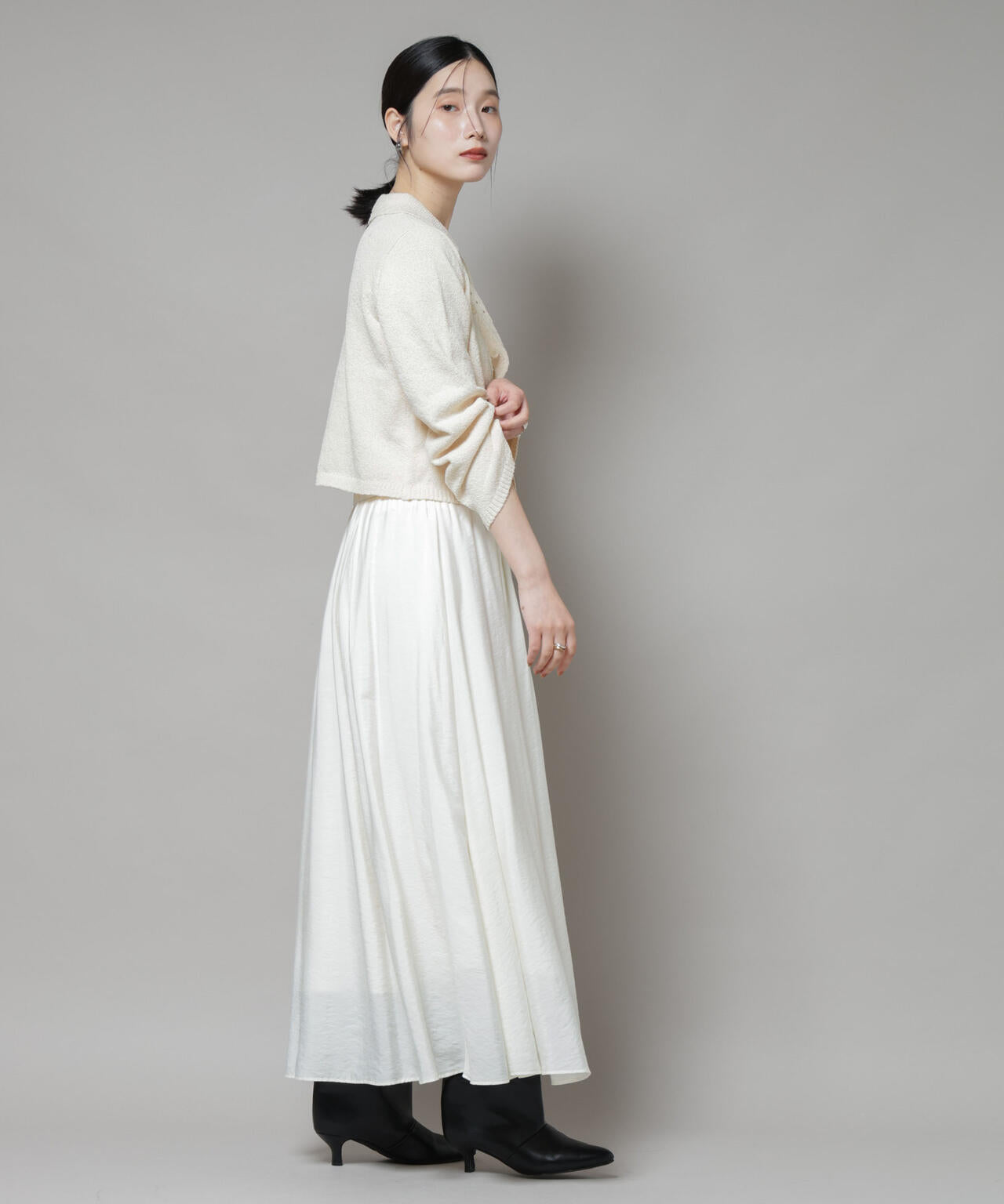 衿付アイレットクロップドニットカーディガン