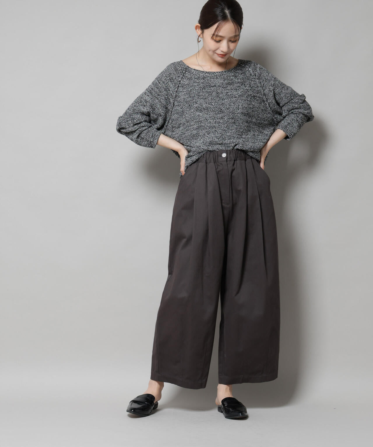 タックコクーンチノパンツ