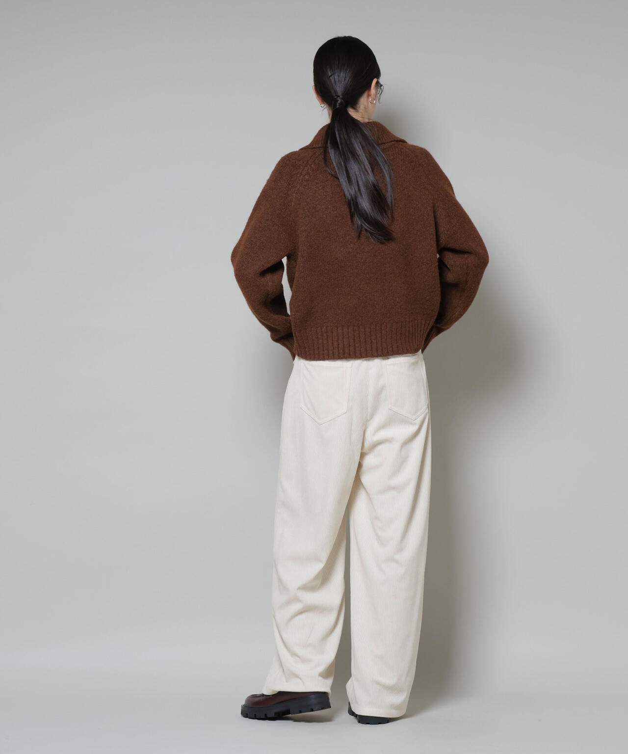 ソフトコーデュロイストレートパンツ