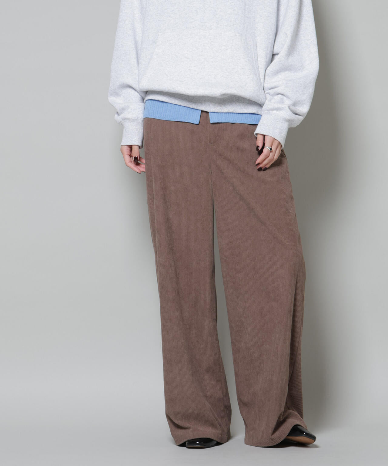 ソフトコーデュロイストレートパンツ