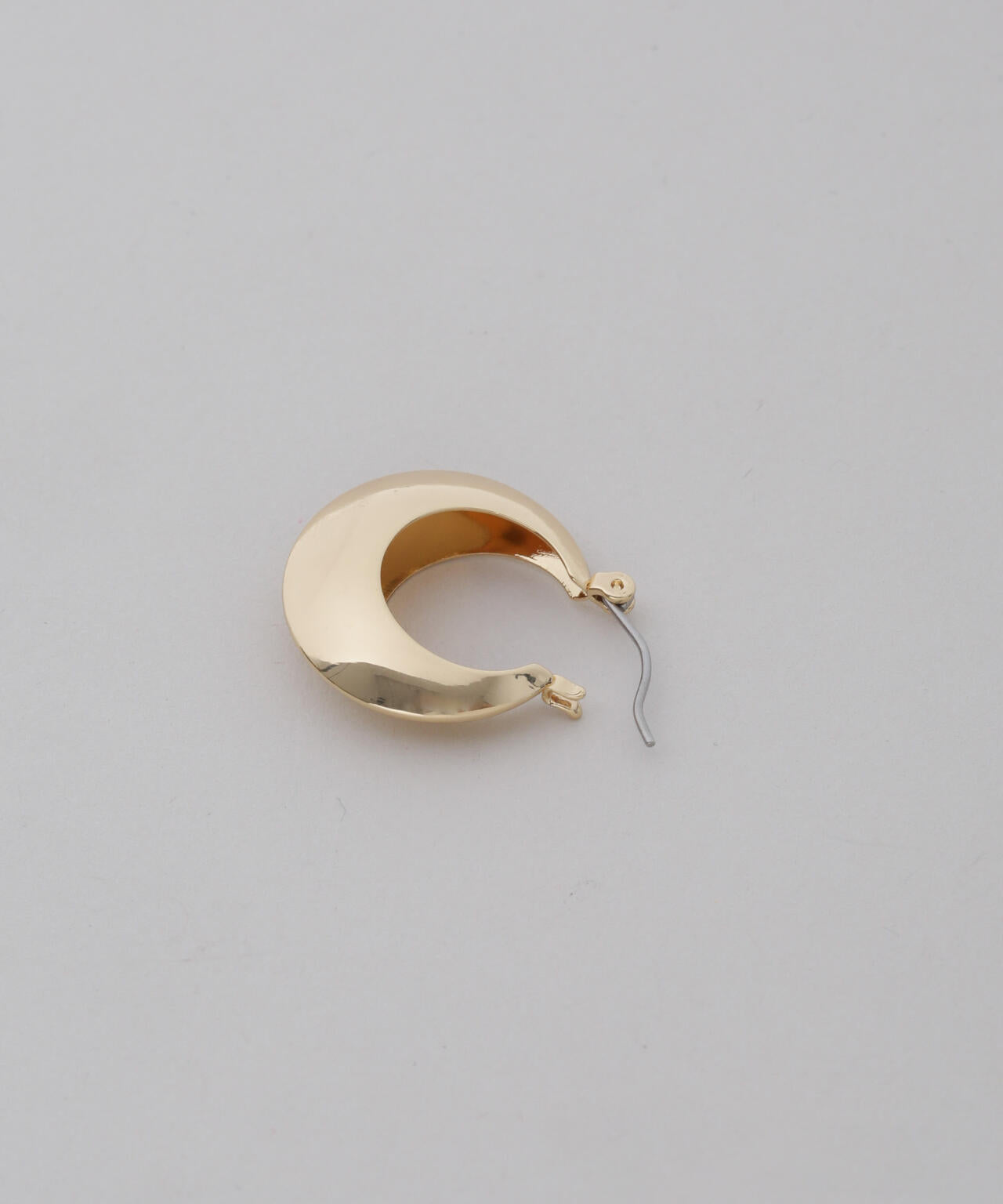ボリュームフープピアス