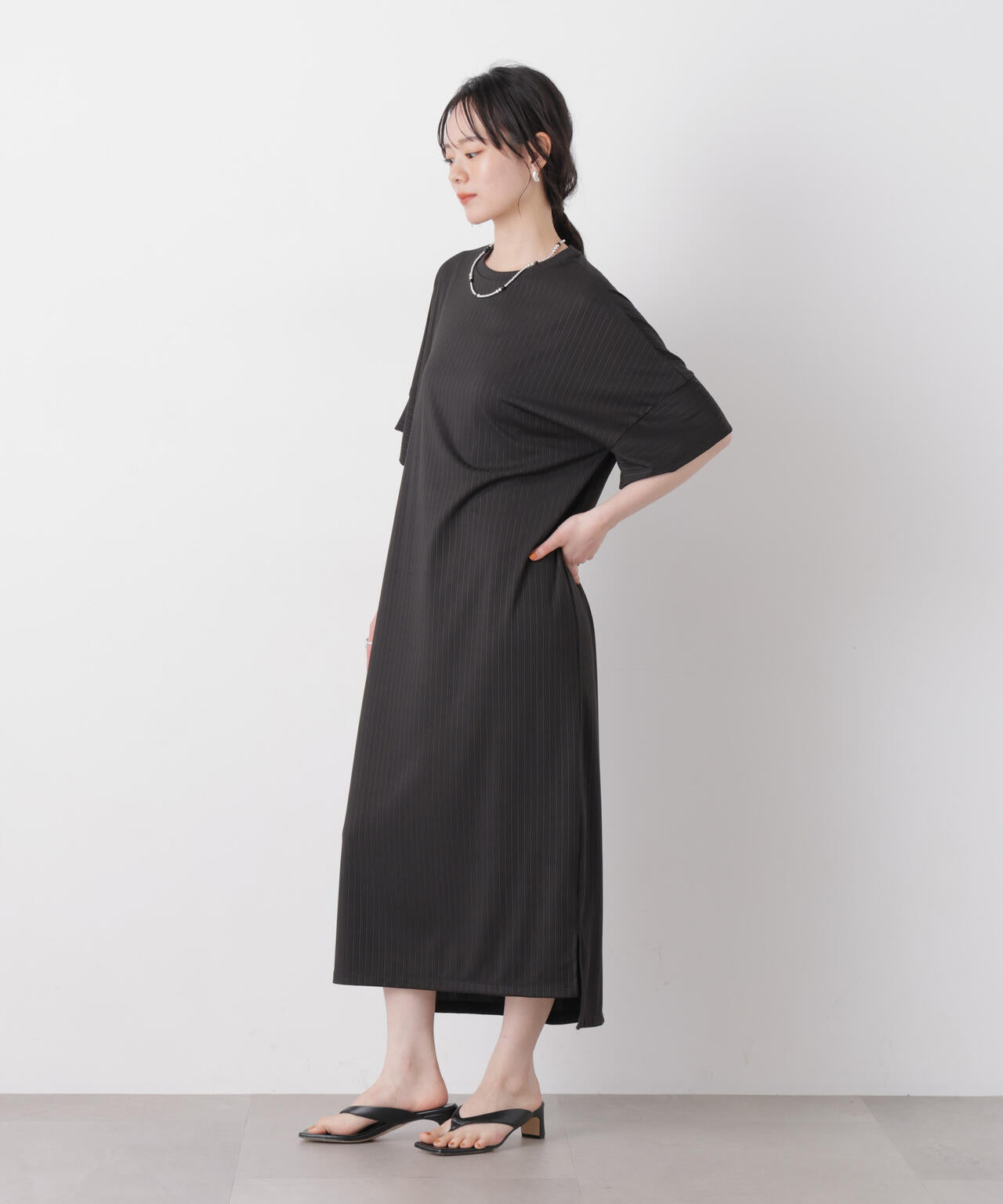 エステルリブカットドロップショルダーワンピース