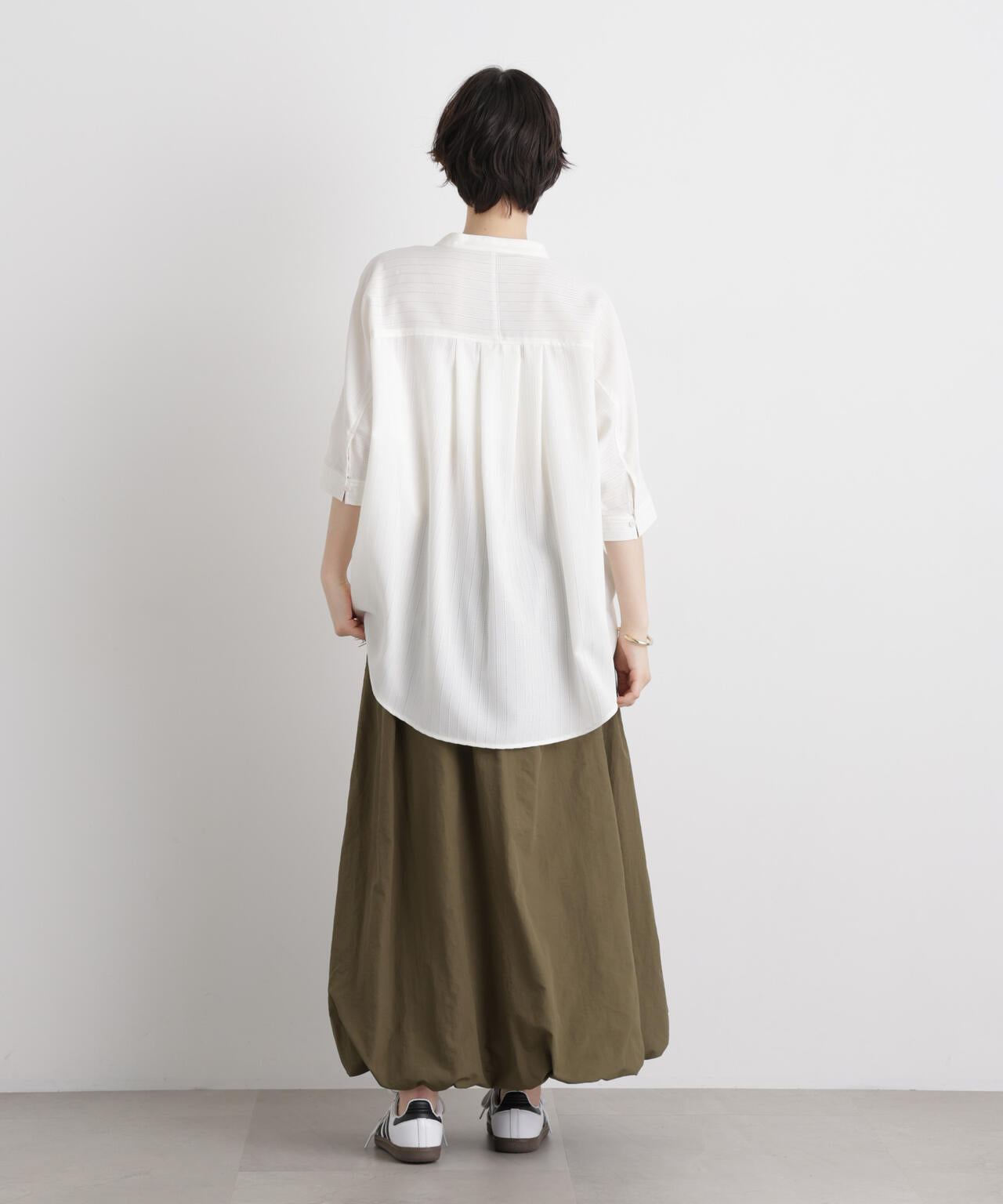 ドビーストライプワイドドルマンシャツ